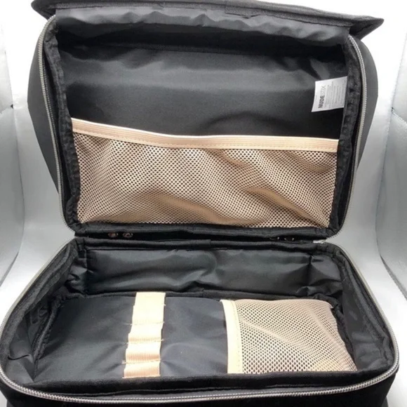 NUDESTIX Hanging Cosmetic Case - Picture 10 of 12